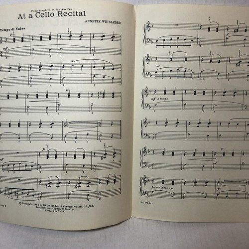 Vintage Sheet Music AT A CELLO RECITAL Piano Solo Annette Weisleder BELWIN - Picture 2 of 2
