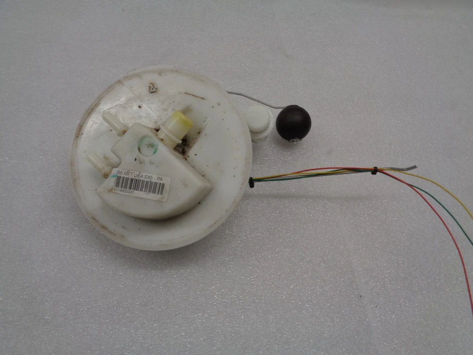 Conjunto de unidad de envío de bomba de combustible Audi A4 2013-2016 OEM AK250582 Foto 2 de 4