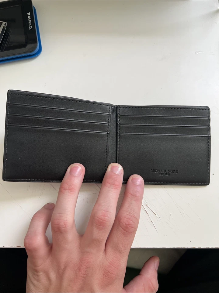 Michael kors камуфляж складного бумажника - Изображение 2 из 4