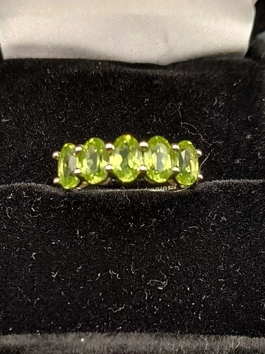 Vintage Peridot Five Stone Sterling Silver Ring Size 7.25