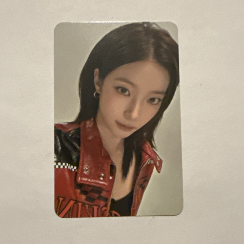 KAZUHA LE SSERAFIM Invitation VR CONCERT Photo card