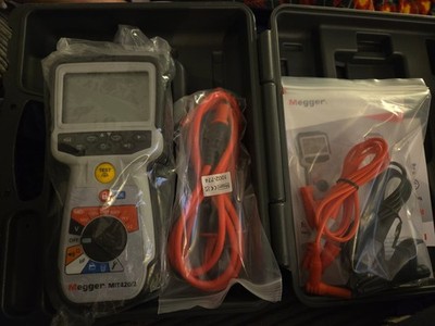 MEGGER Isolations- & Durchgangsprüfer MIT420/2 1000V True RMS + Ergebnisspeicherung