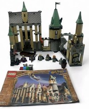 LEGO 4709 Harry Potter Pietra Stregone Castello di Hogwarts + Libri e 9 Minifigure