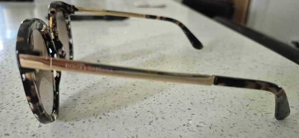 Never Worn- Kept In Original Box - Dolce & Gabbana - DG4268 Sunglasses - Image 3 of 4