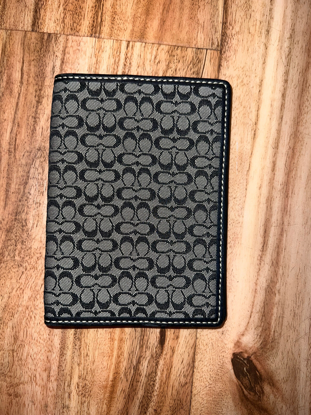 COACH MINI SIGNATURE Black PASSPORT CASE 61994 Vtg Gem