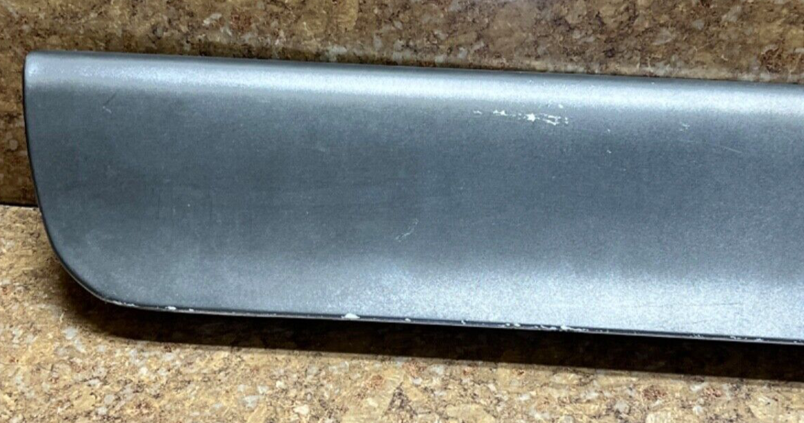 1997-2003 Pontiac Grand Prix GTP Door Molding Trim Passenger Right