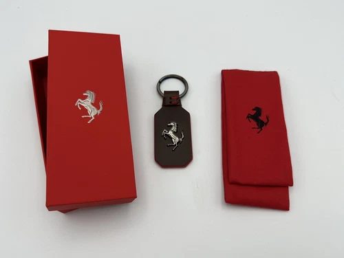 FERRARI BROWN LEATHER KEYCHAIN KEYFOB IN BOX | SCHLUSSELANHÄNGER | PORTACHIAVI
