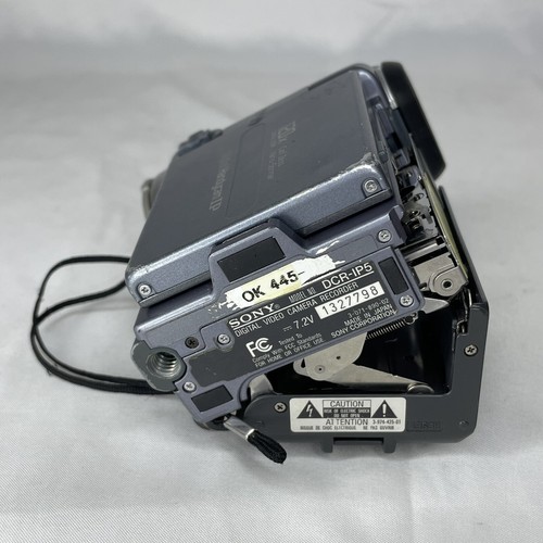 Sony Handycam MicroMV Camcorder DCR-IP5 - MicroMV Tape Transfer Doesn't Close - Picture 6 of 10