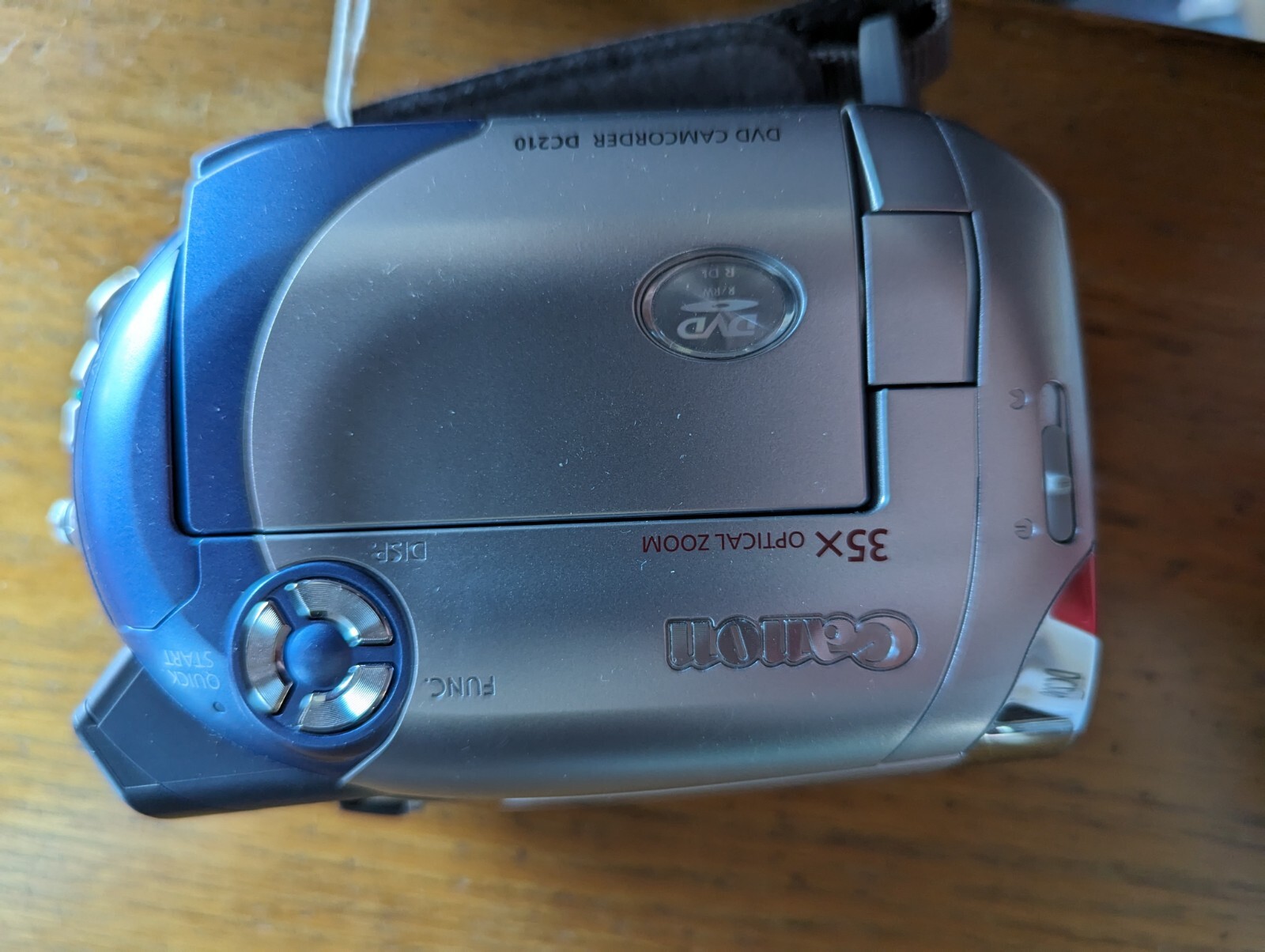 Canon Camcorder DC210 Digital Video Camera (UNTESTED) Includes DVDs