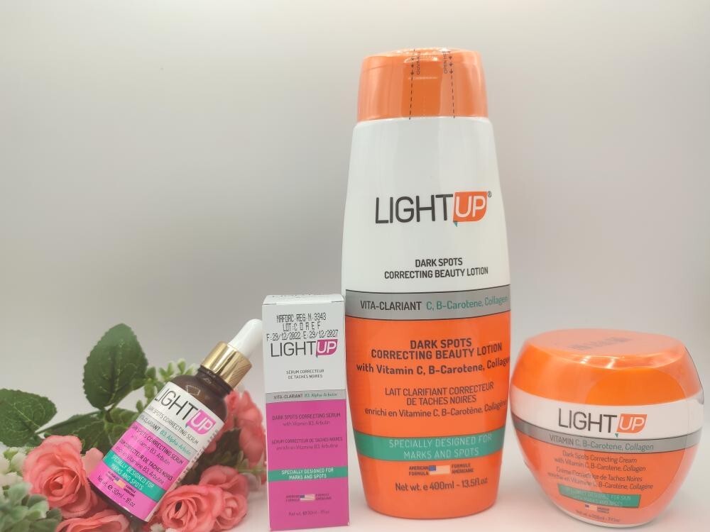 Gamme éclaircissant Light Up correcteur triple action anti-tâches brunes et cicatrices
