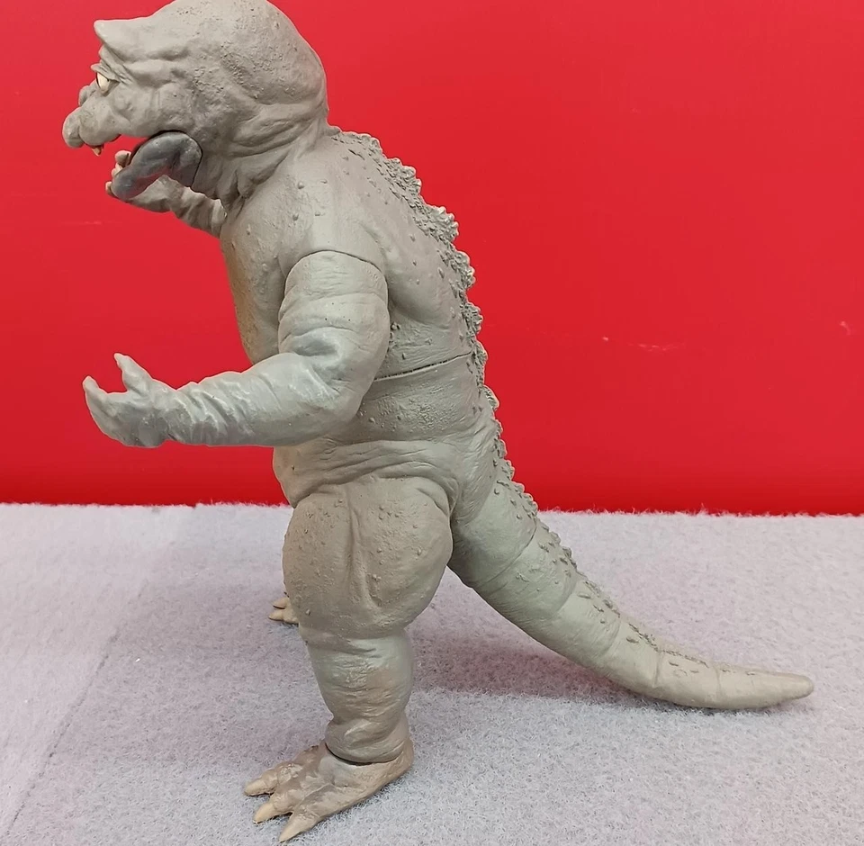 X Plus Minira 1968 Godzilla From Japan - Image 4 of 4