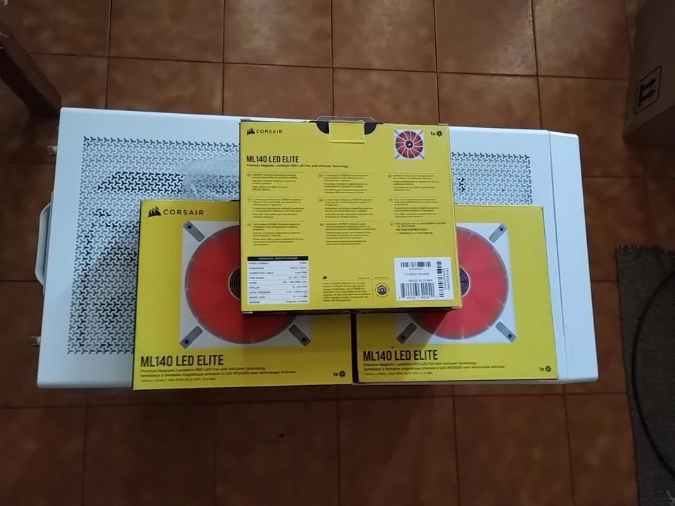 CASE Corsair FRAME 4000D RS ARGB White Tower ATX 2025 Nuovo 140mm X6 Ventola 120 - Immagine 2 di 4