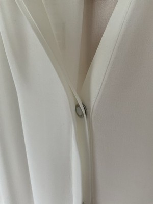 Neiman Marcus Size M Ivory Tunic Snap Closures NWT