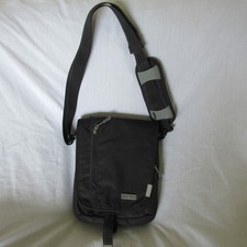 STM Messenger Verticale Tracolla Tablet Borsa Tecnica Organizzatore Utilità Nylon Nero