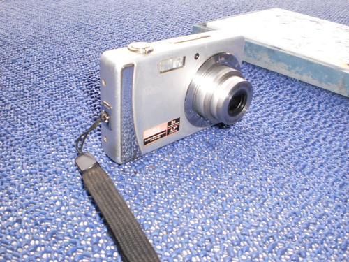 Rollei Compactline 122 Digitalkamera  ultraslim Display defekt sonst ok