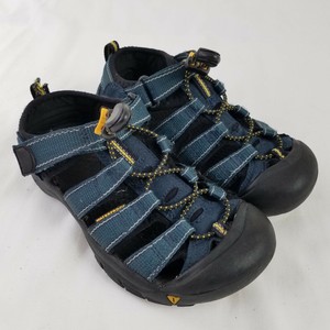 keen boys sandals