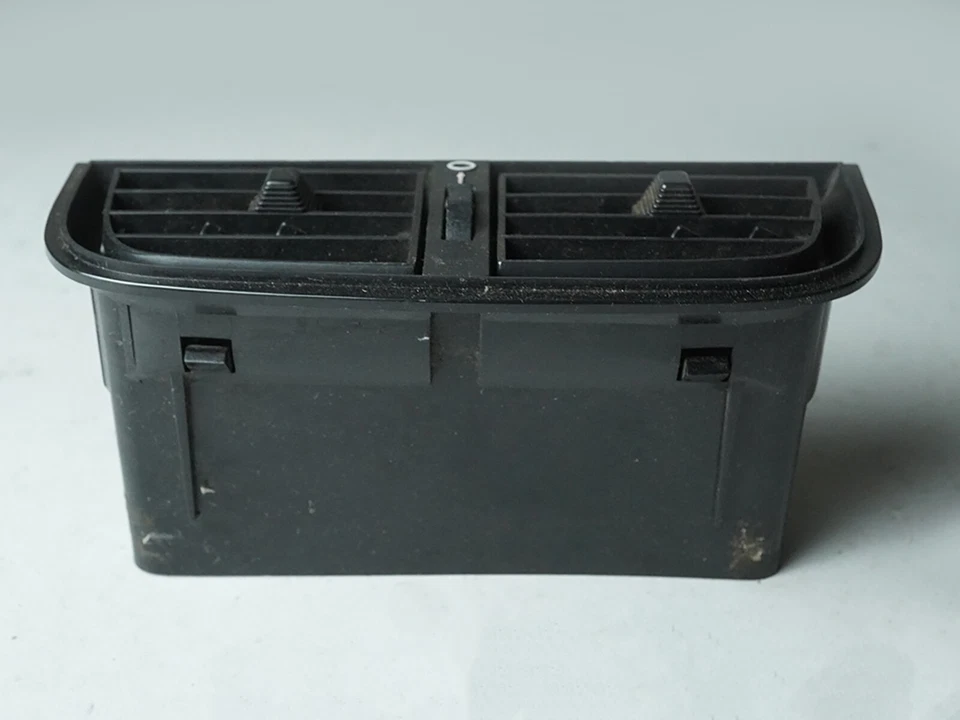 1988 - 1994 Saab 900 Convertible Air Vent Grille Nozzle Dual Front Dashboard Oem — 第 4/4 张图片
