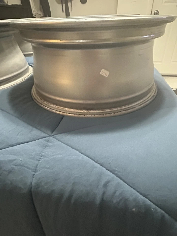 "Llanta plateada 98-03 Jaguar X308 Starburst 7 x R16 16"" MNC113 AAOEM" Foto 2 de 4