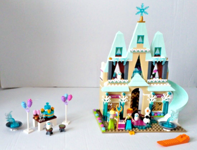 LEGO DISNEY Princess FROZEN 41068 Arendelle Castle Celebration