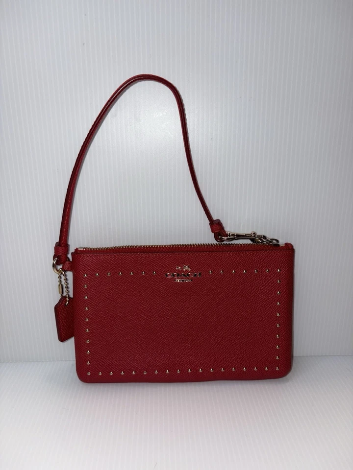 Coach New York 66503 Pequeño Rojo Tachonado Cuero Cadena Correa Muñequera Foto 3 de 4