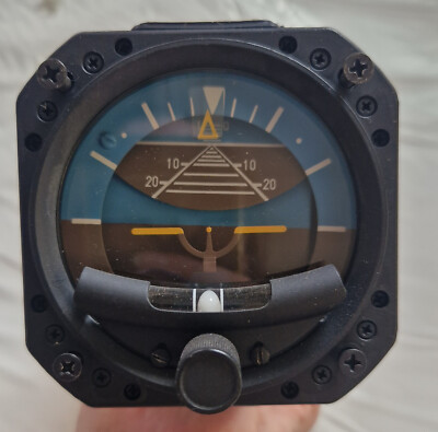 Attitude Gyro Horizont Model 5000B-76 PN 1414901919