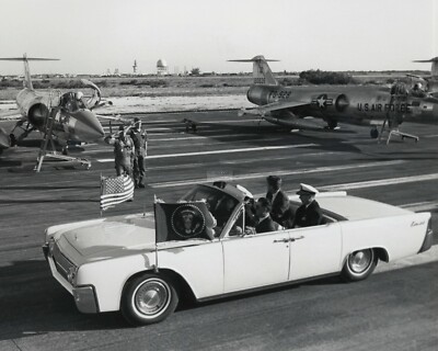 PRESIDENT JOHN F. KENNEDY DRIVES BY NAVY JET IN KEY WEST - 8X10 PHOTO (AA-775)