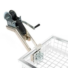 Seilwindenbock inkl Seilwinde mit Gurtband und S-Haken für Wildträger Heckträger