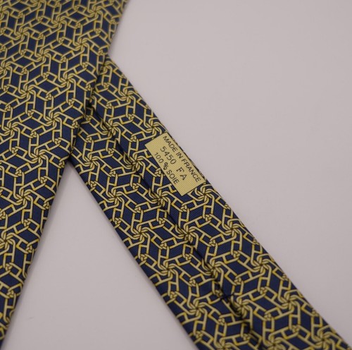 Corbata de seda vintage Hermes Paris estampada azul marino Savile Row clásica - Imagen 5 de 8