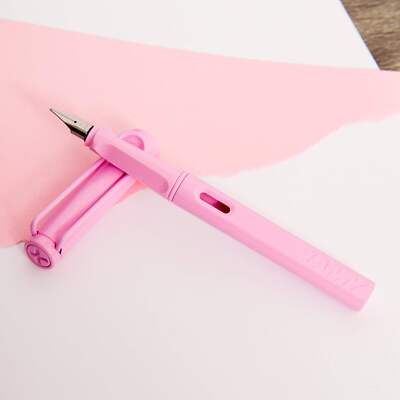 LAMY Safari Special Edition Light Rose Fountain Pen