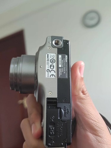 Nikon COOLPIX S9100 12.1MP  18x Optical Zoom CMOS Sensor Compact Digital Camera - Picture 4 of 5
