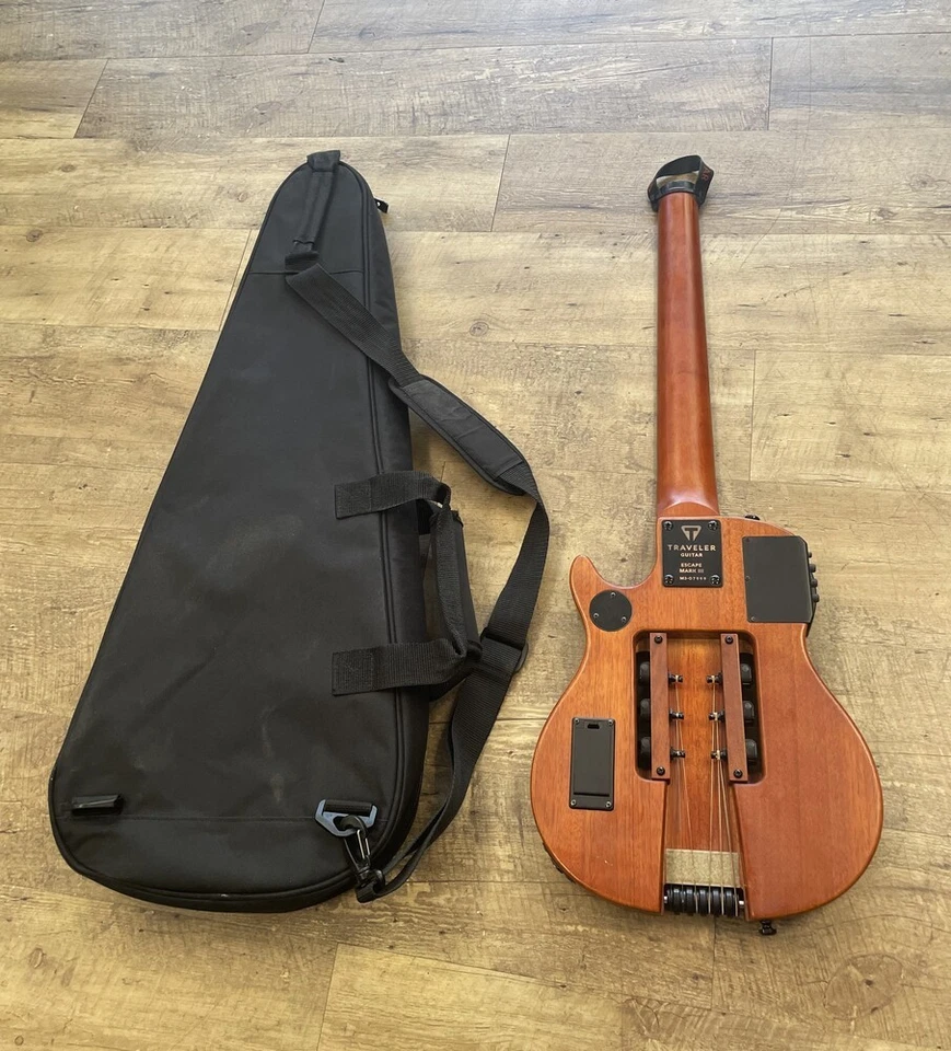Traveler Guitar Escape Mark III Acoustic Electric Guitar w Case - PPSKN352550 - Image 2 of 4