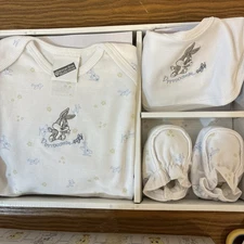 Vintage Baby Looney Tunes Warner Bros 0-3M Bugs Bunny bib,gown,booties NIBox