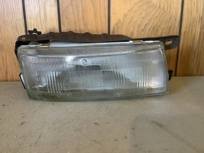 1989-1994 Nissan Maxima Passenger Side Headlight (3-331)