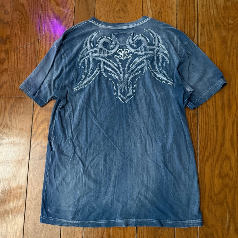 Camiseta estilo aflicción delantera y trasera estilo tribal y2k Roar XL Foto 2 de 4