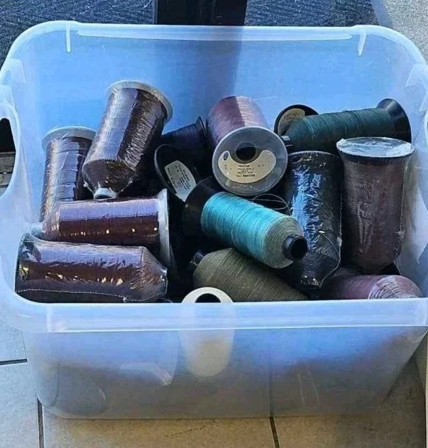 Lote de 30 piezas de banda de rodadura de nylon Foto 2 de 2