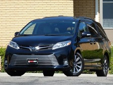 2018 Toyota Sienna Limited Minivan 4D