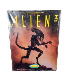 ALIEN3 *NIB* DARK HORSE COLD CAST PORCELAIN LTD. ED. KIT NO.22-298, SEALED