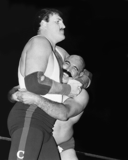 Pro Wrestler SGT SLAUGHTER vs IRON SHEIK Glossy 8x10 Photo WWF Print