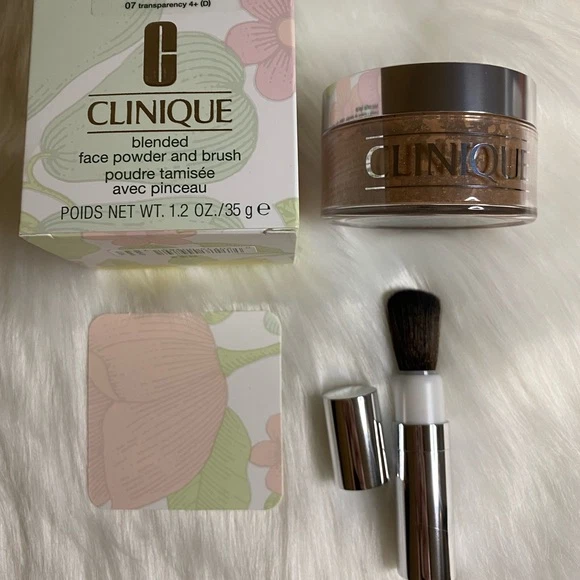 Clinique Blended Face Powder Full Size-Pick shade-brand new in box - Image 2 of 4