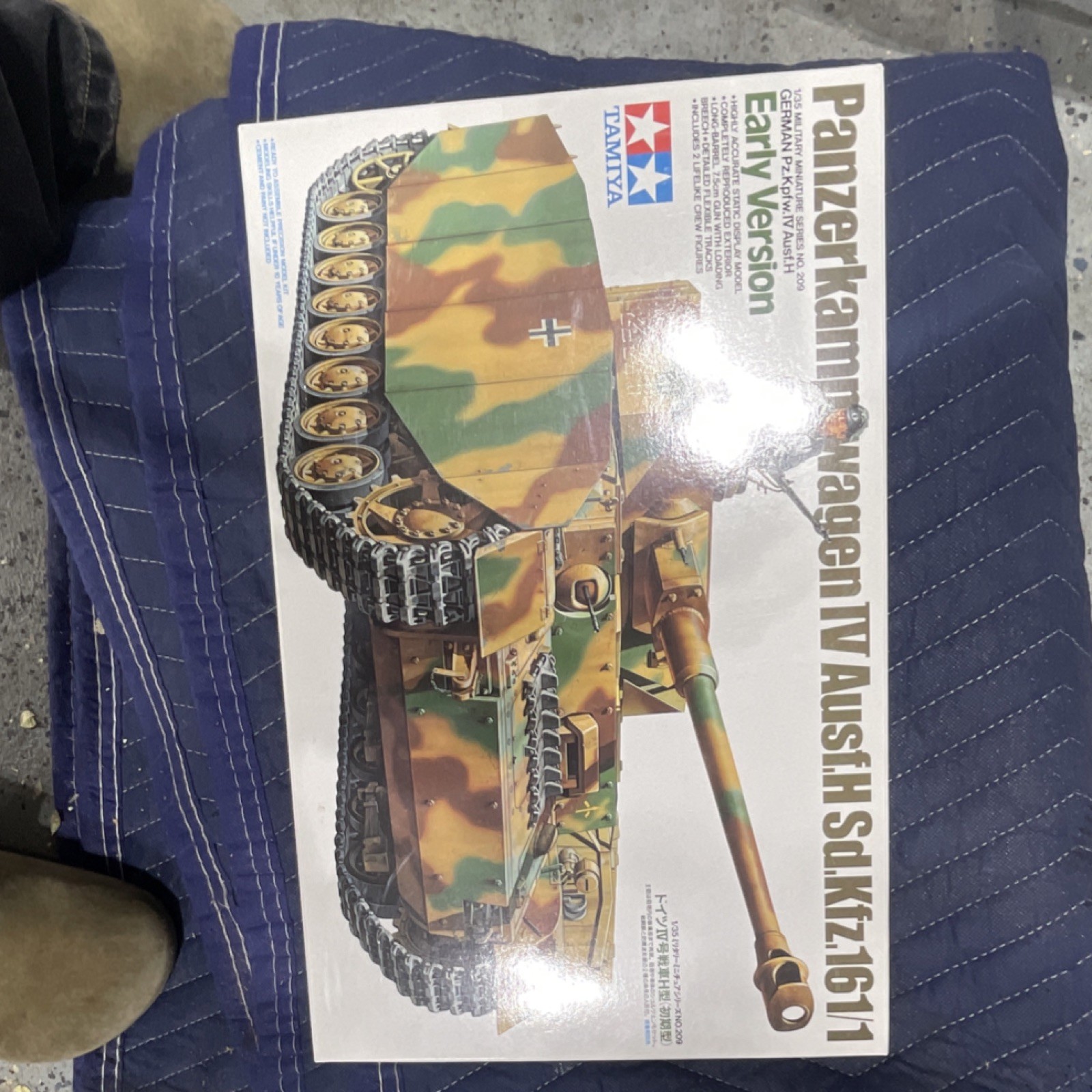 Tamiya Panzerkampfwagen IV Ausf.H Sd.Kfz.161 1:35 Plastic Model Kit