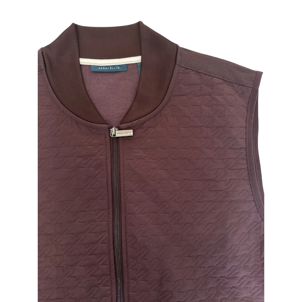 Perry Ellis Plum MENS Essential Vest Size XL Full Zip - Image 2 of 4