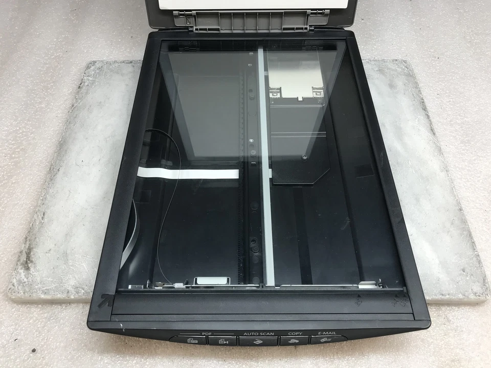 Canon CanoScan LiDE 210 Image Scanner - Tested & Functional No Pwr cable - Image 2 of 4