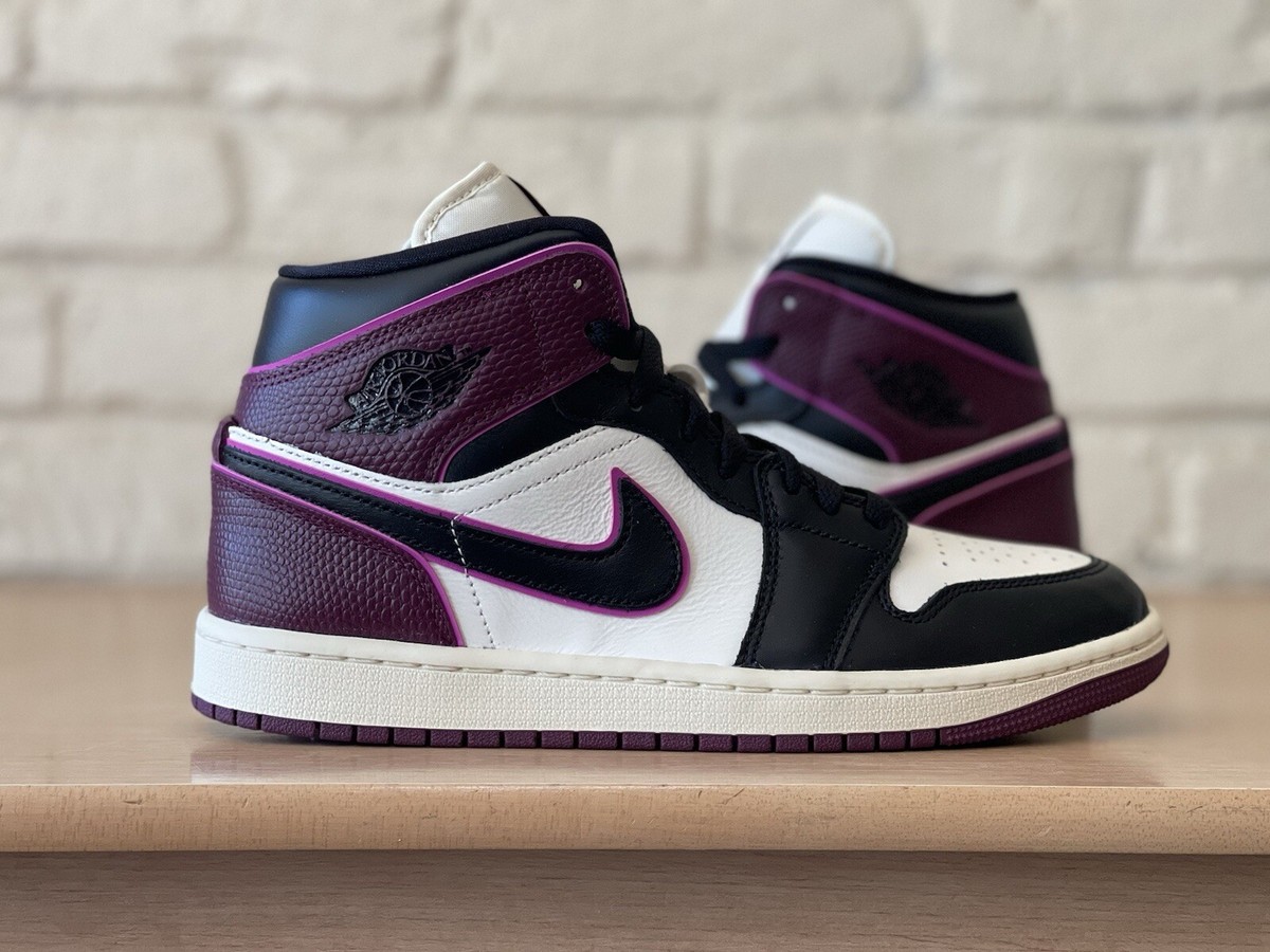 Air Jordan 1 Mid SE Retro Sail/Black-Active Pink FQ7818-101