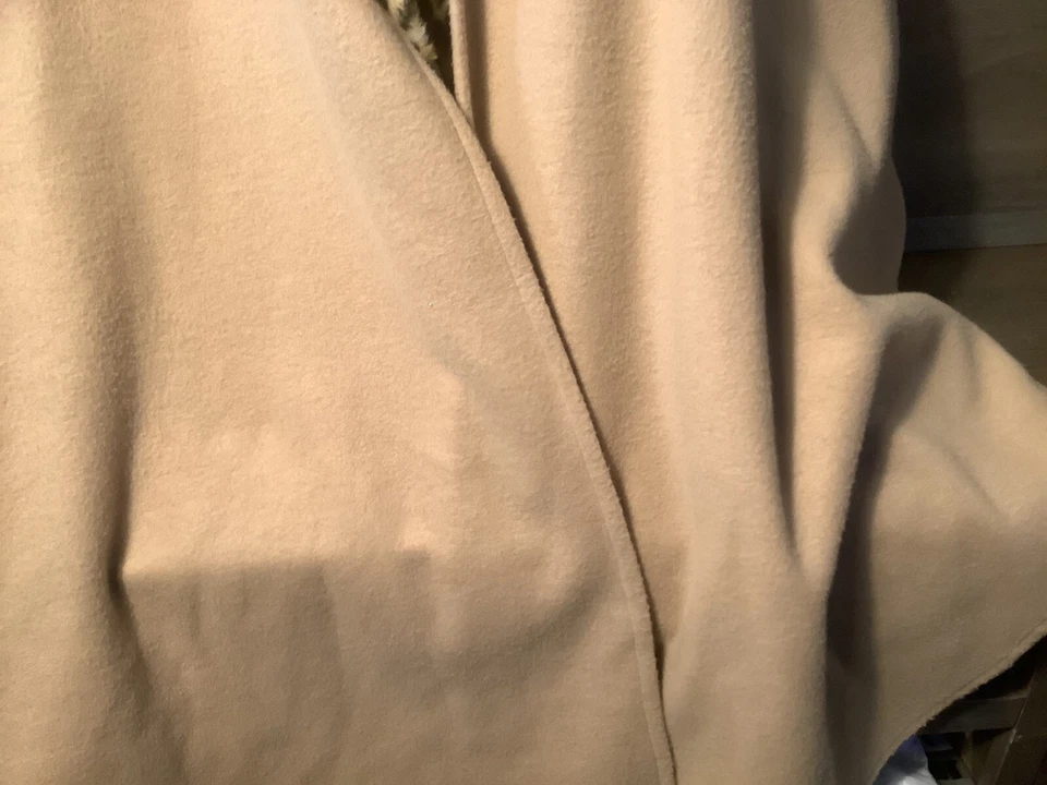 Abrigo Chaqueta Vintage AMANDA SMITH PANCHO CON BUFANDA ADJUNTA BEIGE TALLA XL  Foto 2 de 4