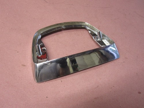 2011 Vespa Piaggio LX150 LX 150 Tail Light Brake Bezzle Cover Trim OEM - Picture 2 of 3