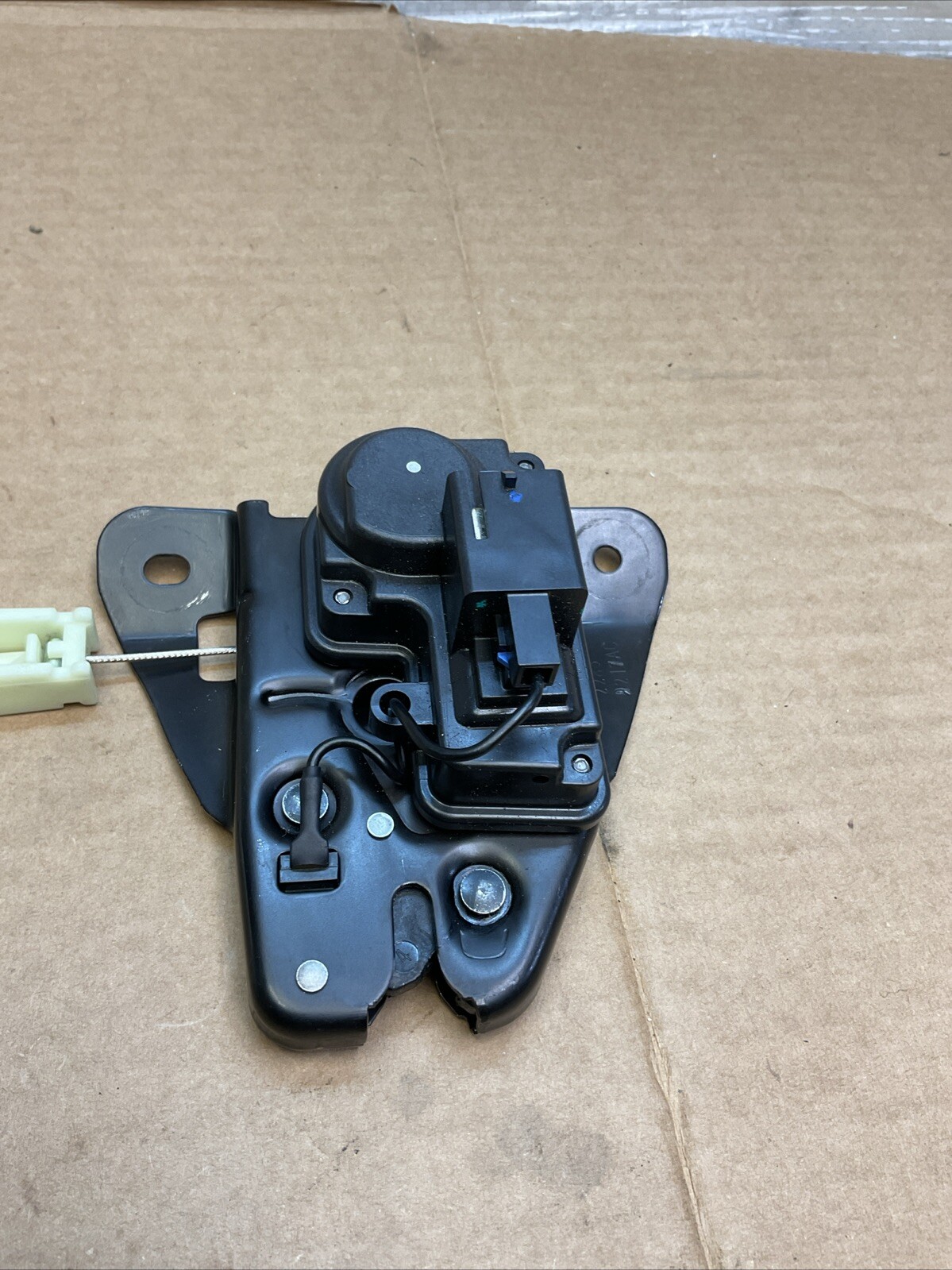Maserati Quattroporte 2014-2017 Rear Trunk latch