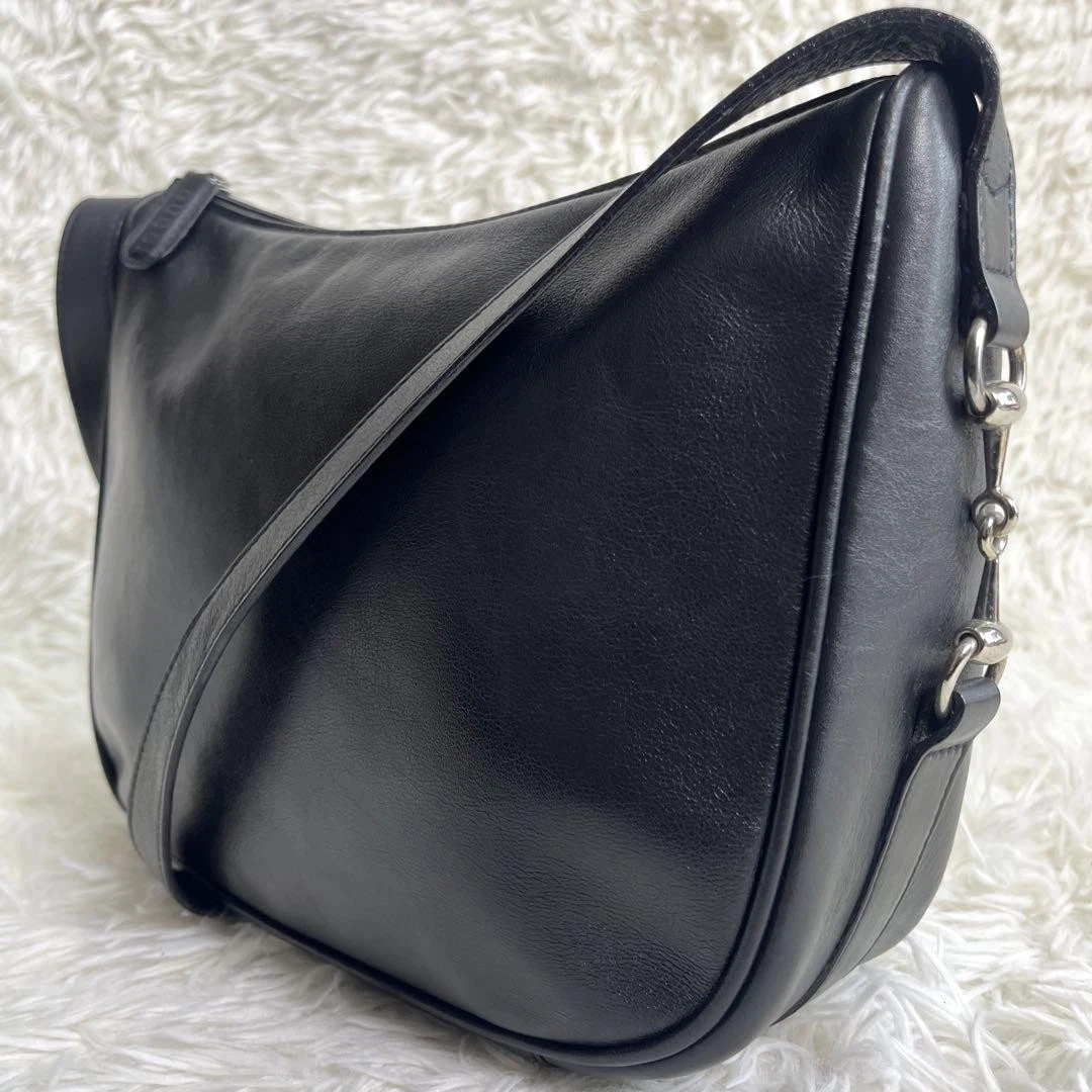 Sac bandoulière GUCCI Horsebit cuir noir demi lune #PGGY31