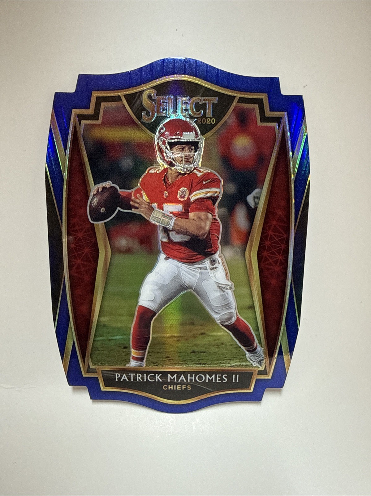 2020 Panini Select - Premier Level Patrick Mahomes II #130 Blue Prizm Die-Cut