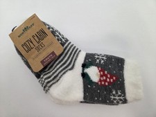 Northeast Outfitters Cozy Cabin christmas youth socks Sz 10K-4