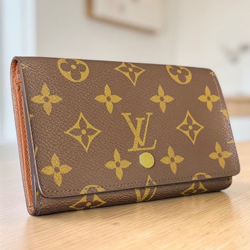 Louis Vuitton Monogram Bifold Wallet No Damage From Japan
